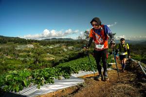 BIB: 9546
                            <button type="button" onclick="openModal(19123787)" class="btn btn-primary btn-sm float-right btn-popup" data-toggle="modal" data-target=".modal-high-quality">
                        <i class="fas fa-shopping-cart"></i> Add to Cart
                    </button>
                                            <button type="button" onclick="isThisMe(19123787, true)" class="btn btn-success btn-sm float-right btn-popup btn-isme hidden" data-toggle="tooltip" data-placement="bottom" title="นี่คือรูปของคุณใช่ไหม คลิกที่นี่เพื่อเอาเข้าอัลบั้ม">
                        <i class="fas fa-plus"></i> Add to album
                    </button>
                    <button type="button" onclick="isThisMe(19123787, false)" class="btn btn-warning btn-sm float-right btn-popup btn-isnotme hidden">
                        <i class="fas fa-ban"></i> Remove from album
                    </button>